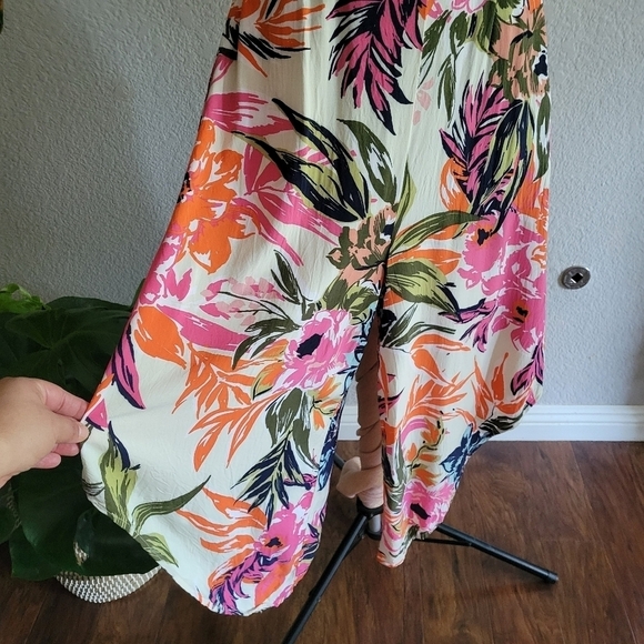 Ivy Street Jumpsuit - Picture 3 of 9